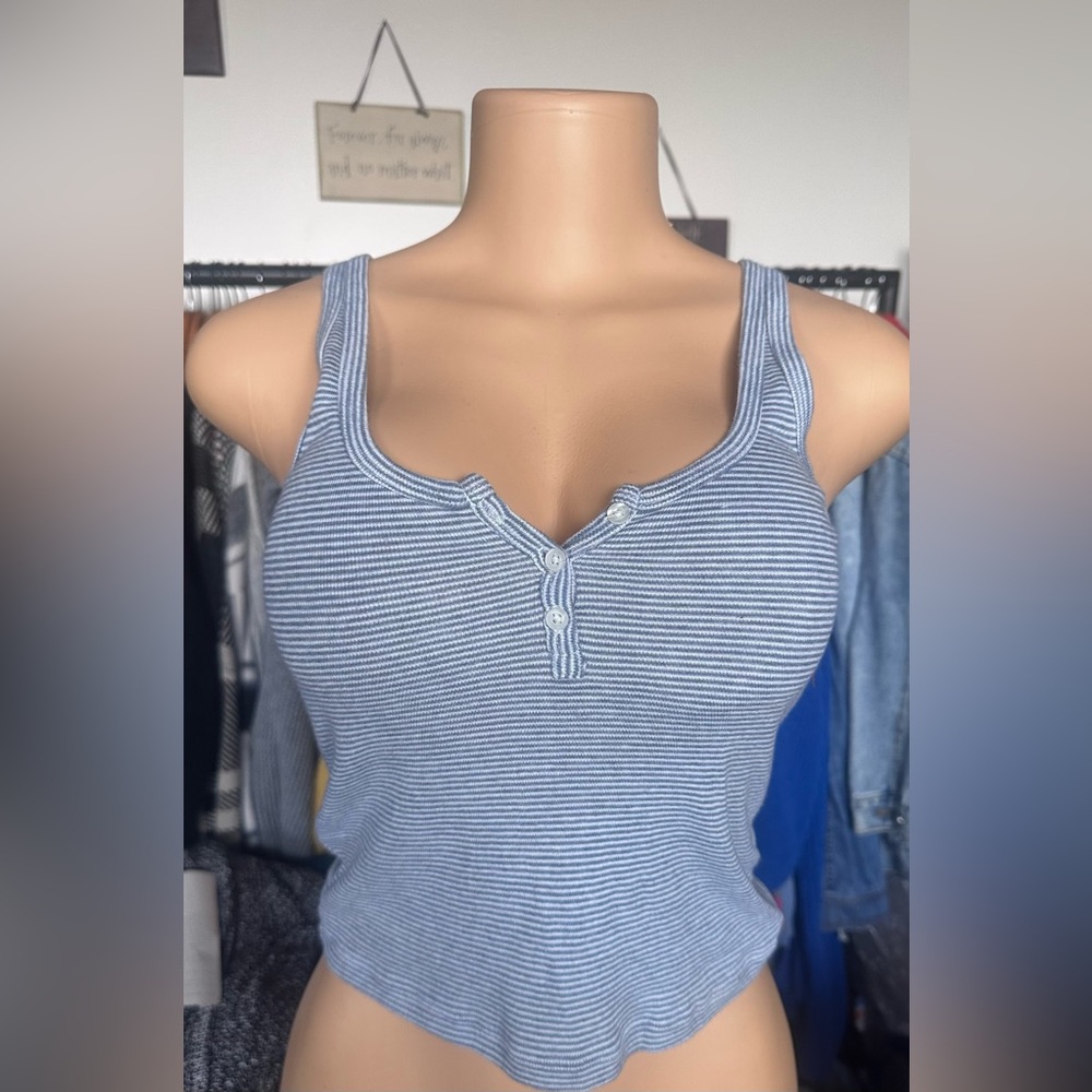 Brandy Melville White and Blue Fitted Sleeveless Tank Top